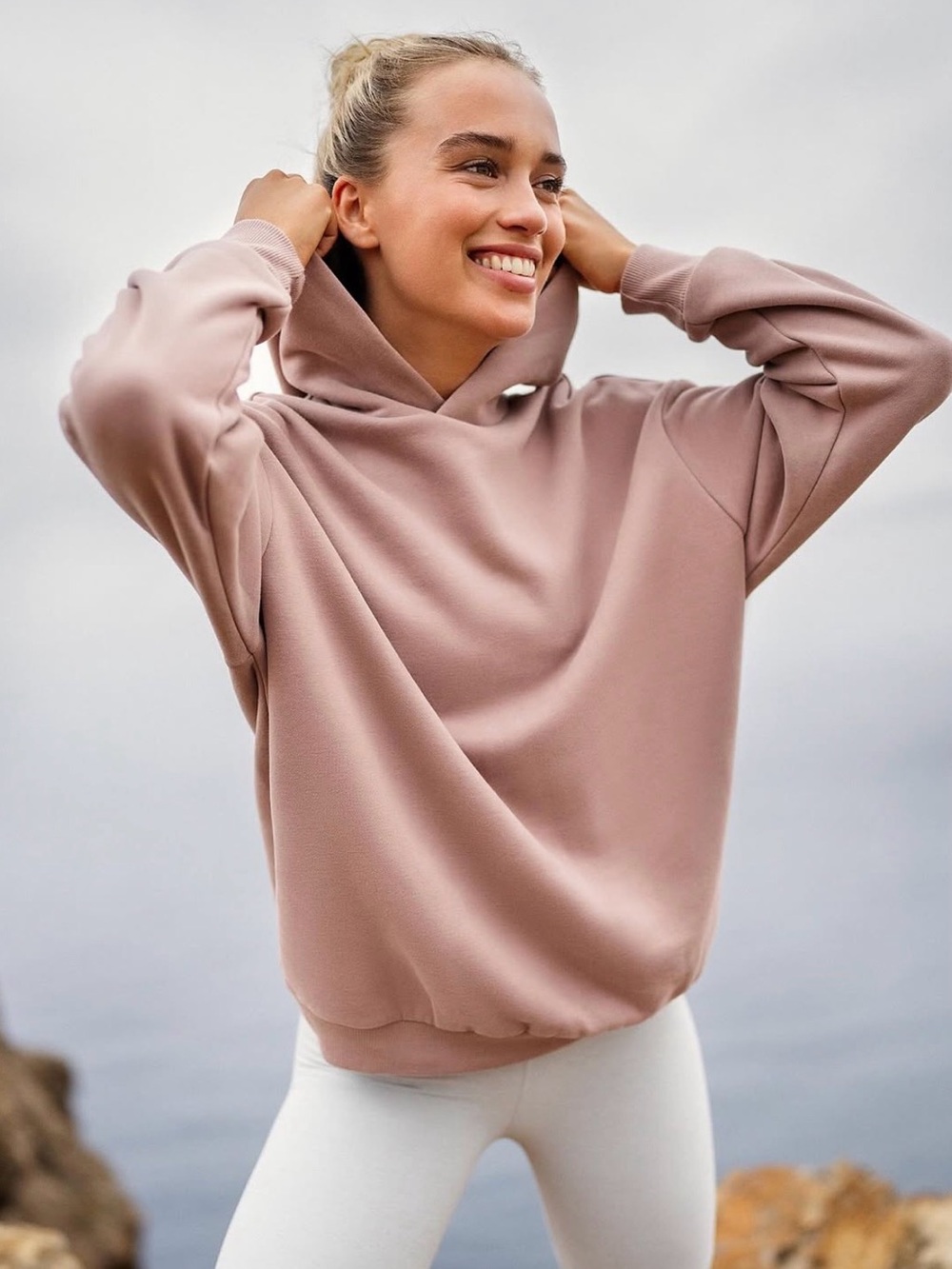 Vuori Dusty Restore Oversized Hoodie Sweatshirt in Canyon Clay Size M